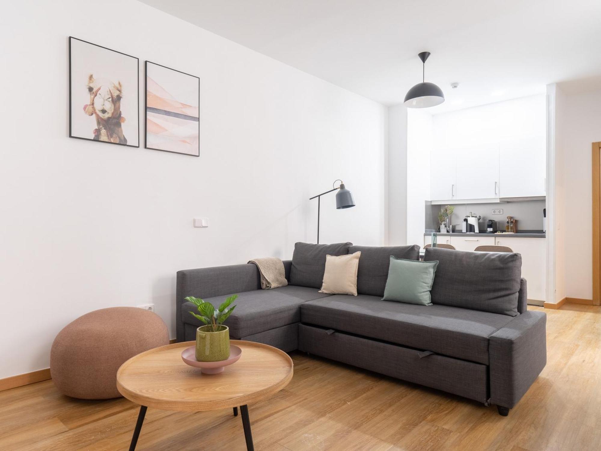 Limehome San Lorenzo Apartment *