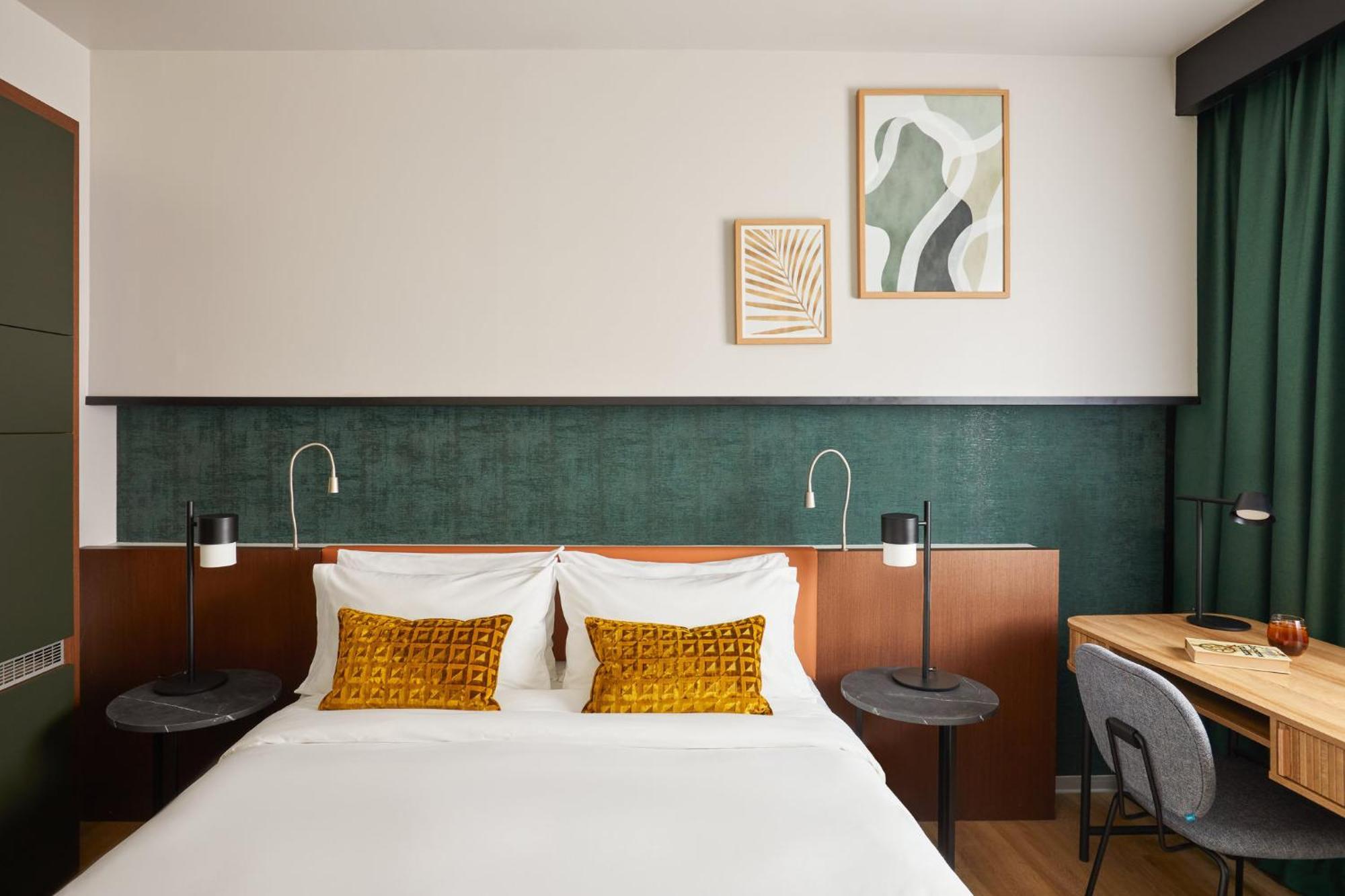Hotel Crowne Plaza - Centre Retiro By Ihg 4*