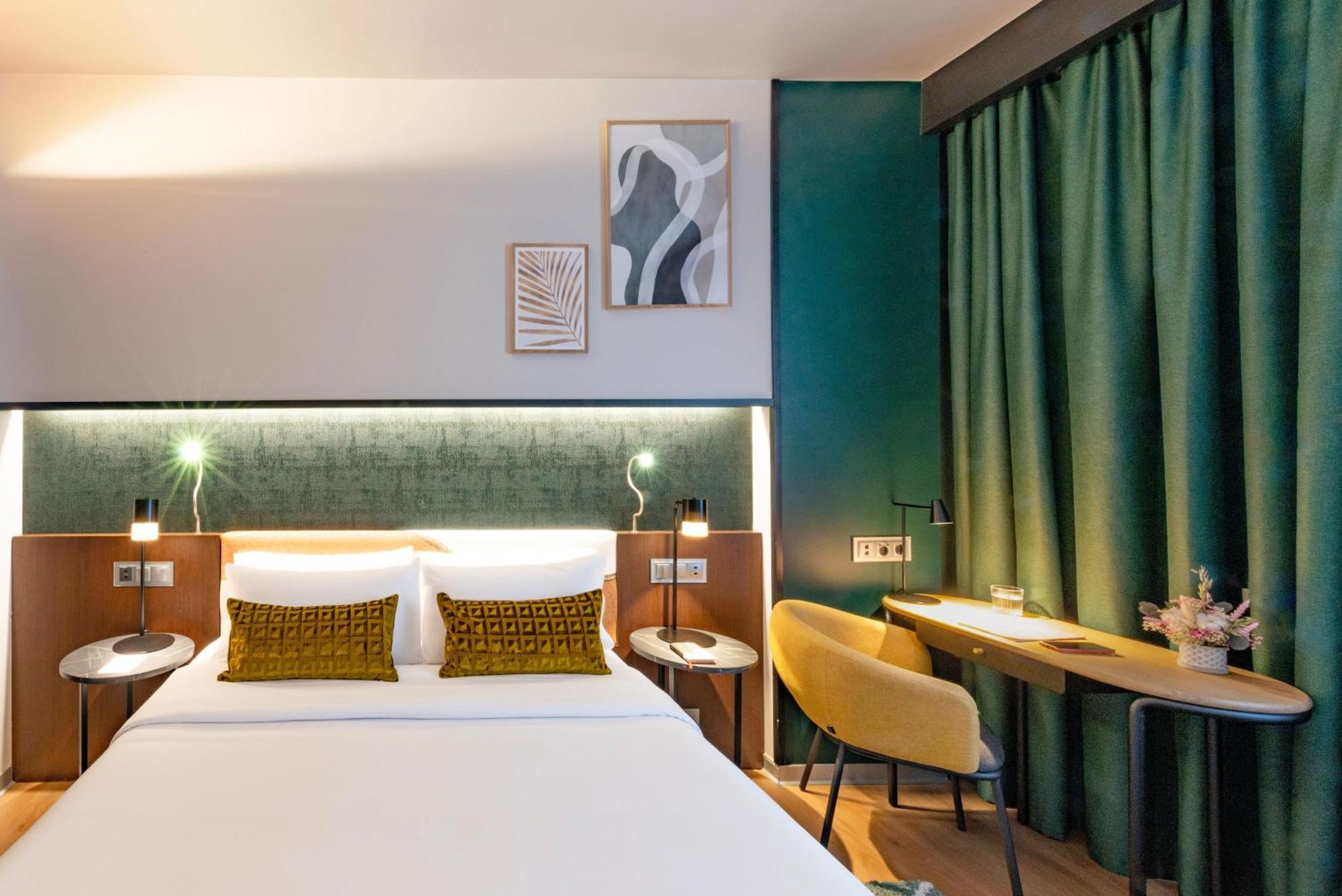 Hotel Crowne Plaza - Centre Retiro By Ihg