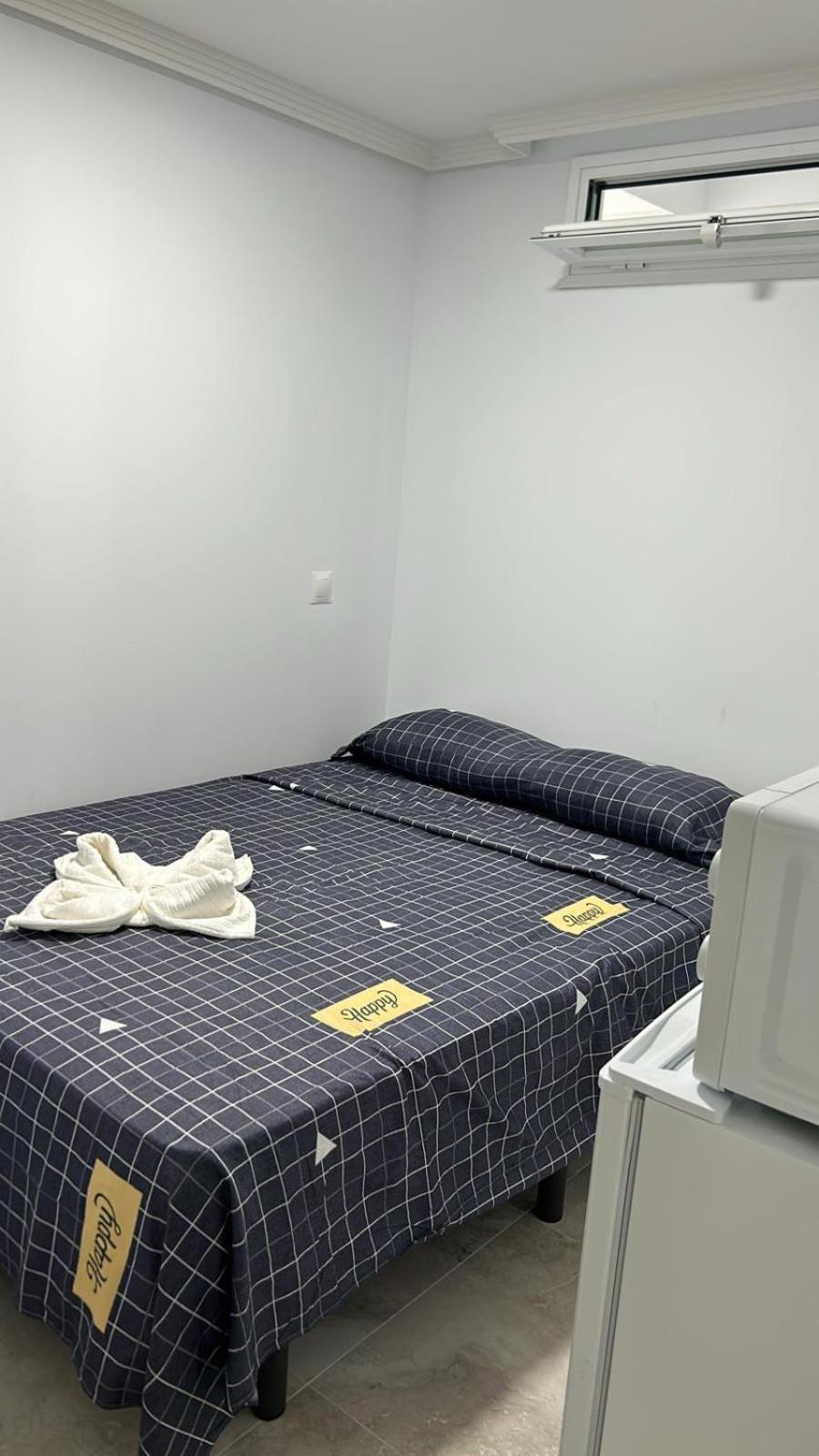 Doble Con Bano Privado En El Centro De Couette-café *