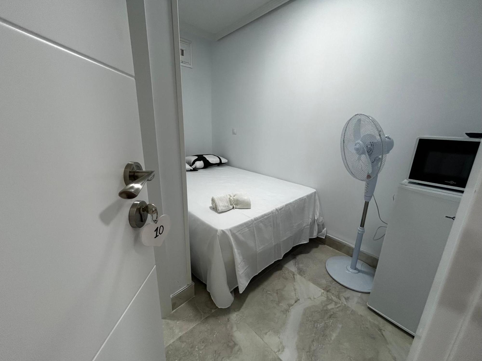 Doble Con Bano Privado En El Centro De Couette-café Madrid