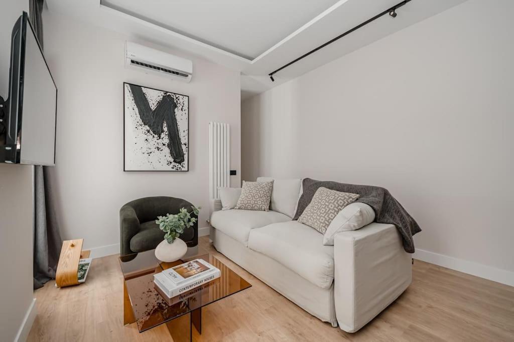 Centro Xv Calle Montera 3br 3bh Apartamento *
