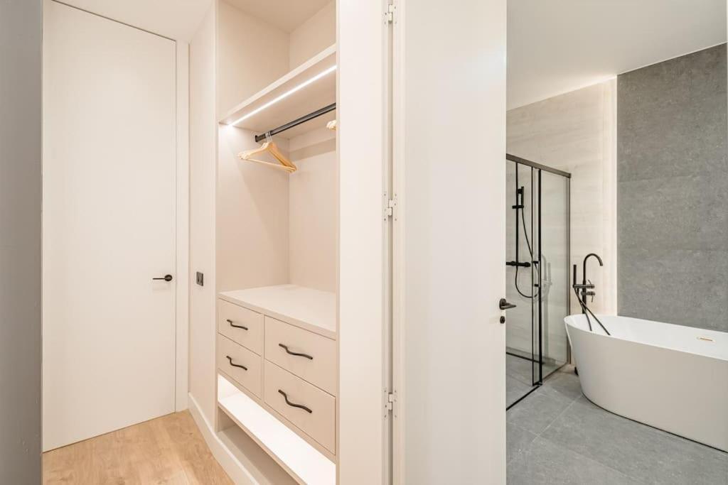 Centro Xv Calle Montera 3br 3bh Madri