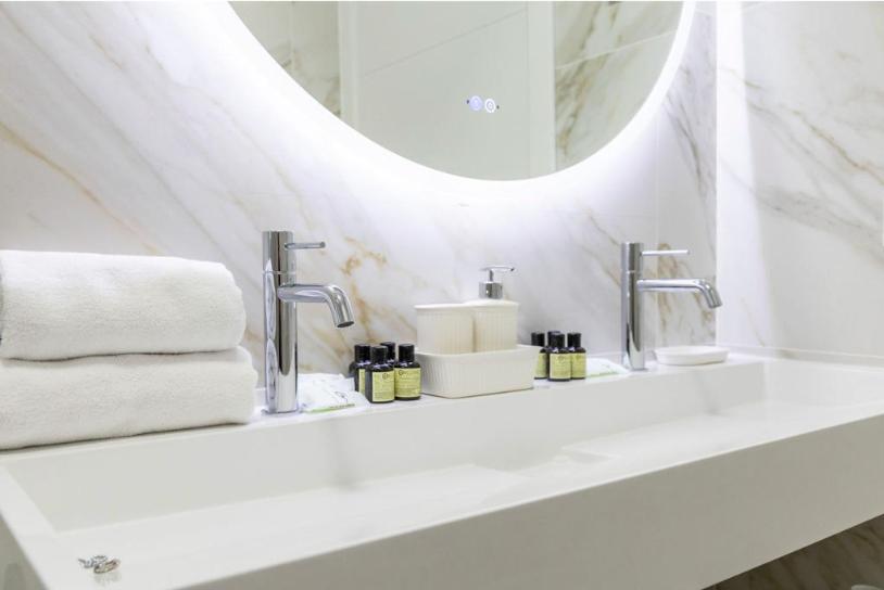 Contemporary 6bd For 12 Ventas Appartamento Madrid