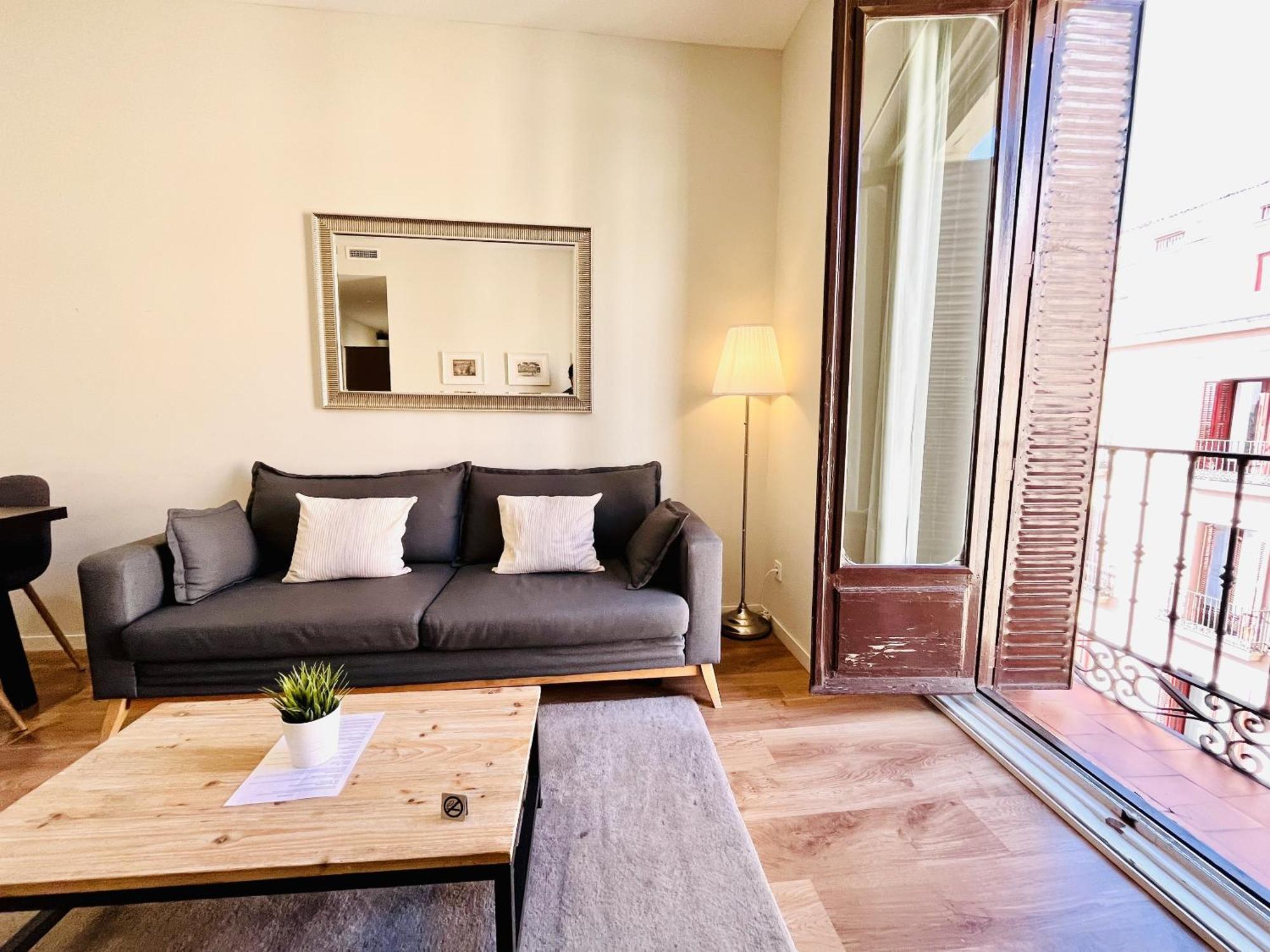 Bed & Breakfast Dplace To Be - Luxury In Historic Center Madrid
