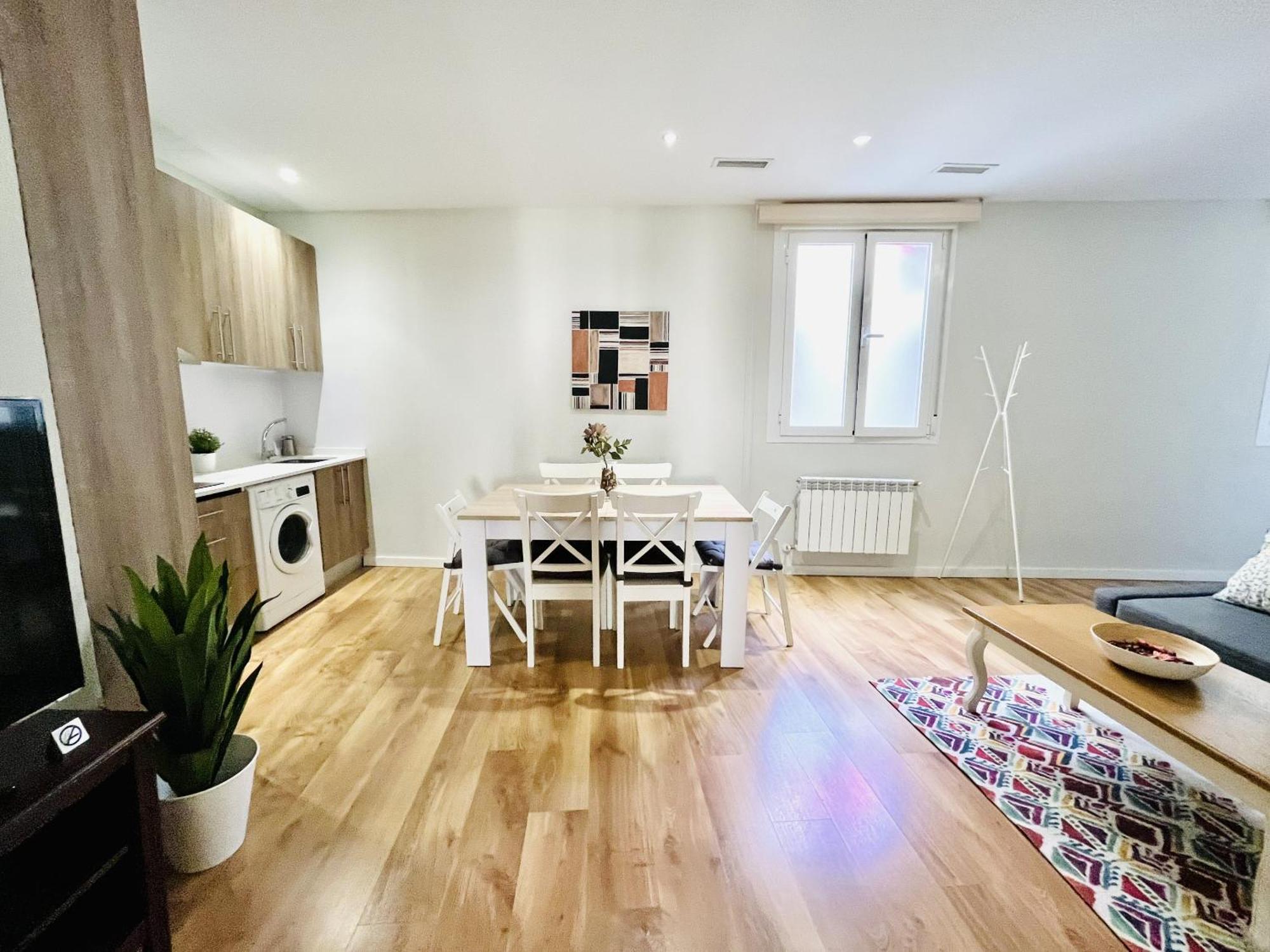 Dplace To Be - Luxury In Historic Center * Madrid
