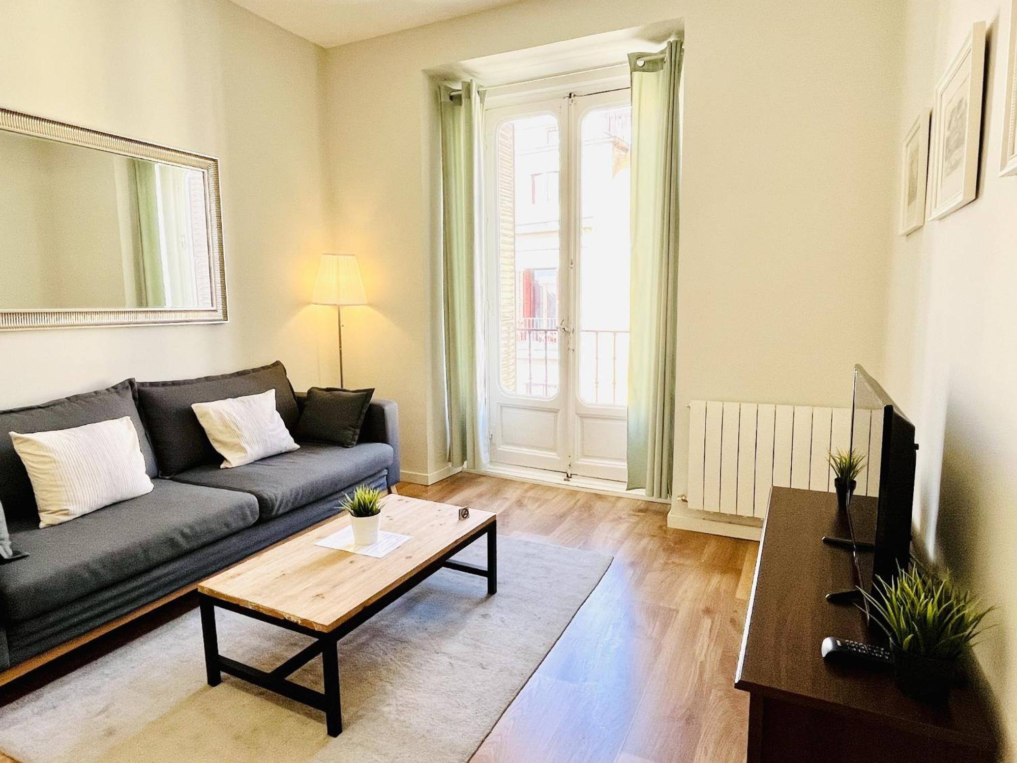 Dplace To Be - Luxury In Historic Center Madrid