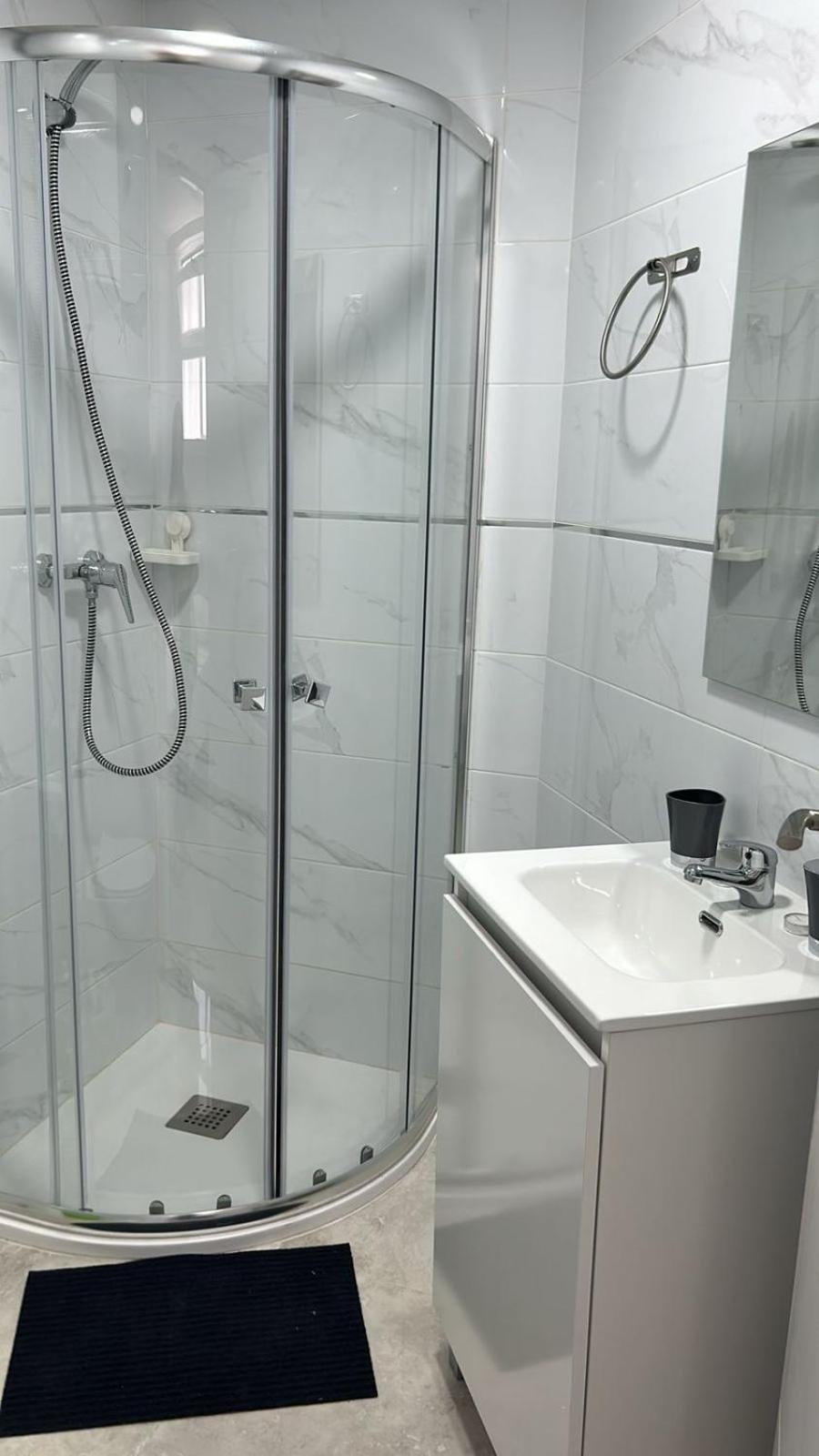 Doble O Compartida Con Bano Privado En El Centro De Accommodatie bij particulieren