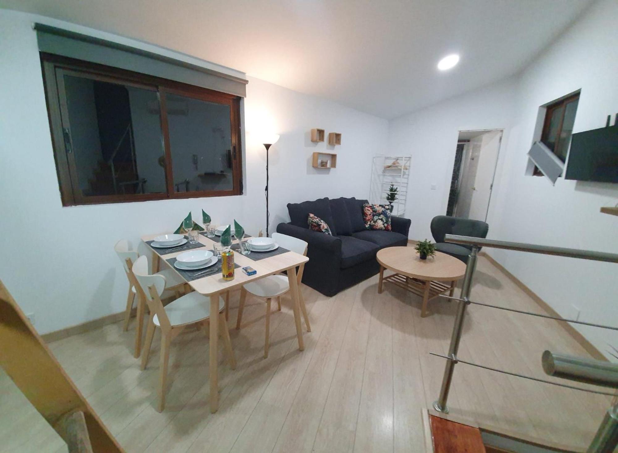 Hermoso Atico En El Centro De Apartamento *