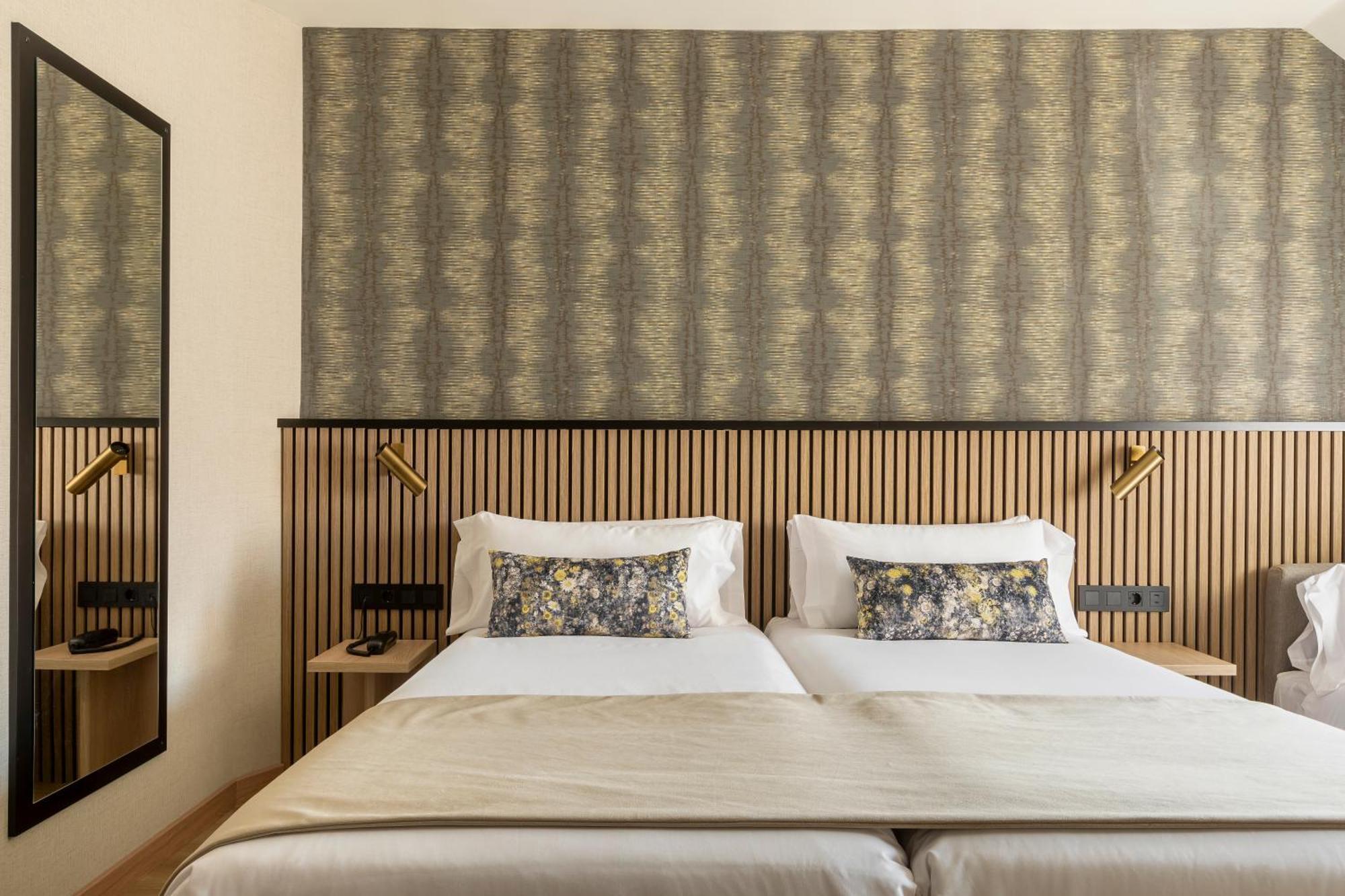 Rafaelhoteles Piramides 3*