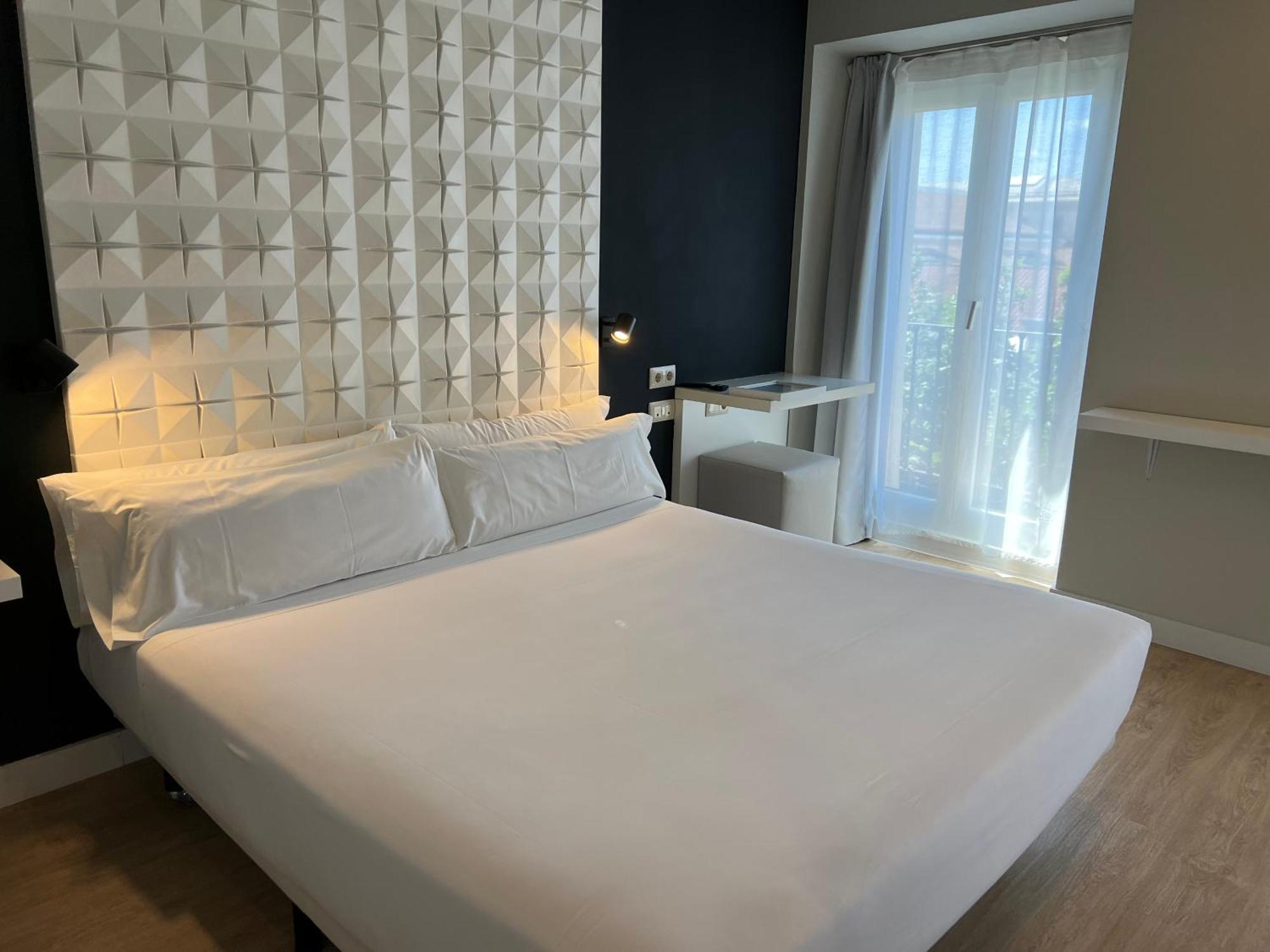 Hotel Urbansea Atocha 113 Madrid