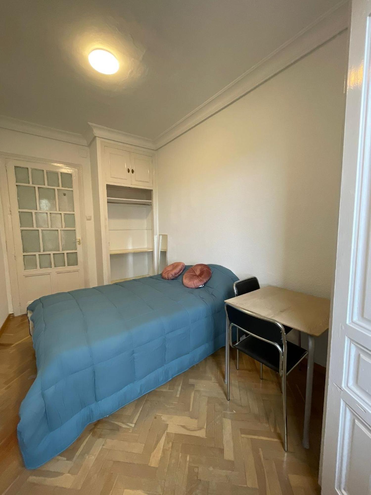 Gasthuis First Stop- Lope De Vega's Dream Coliving *