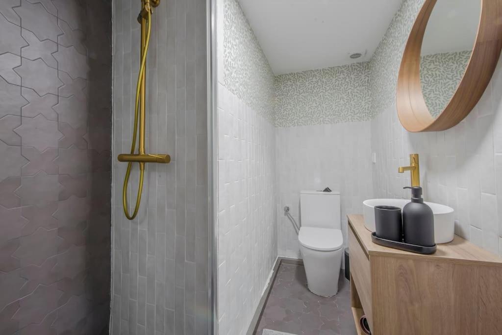 Luxury In The Center Apartment