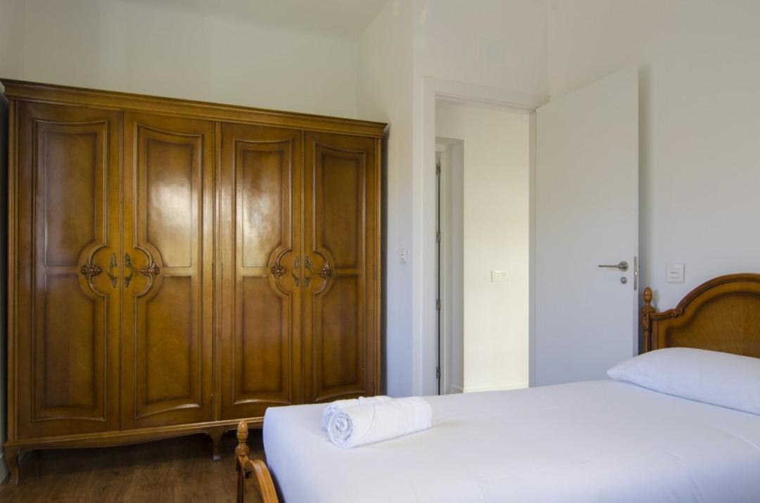2 Bedrooms 2 Bathrooms Furnished - Bernabeu - Business Area With Terrace - Minty Apartment *