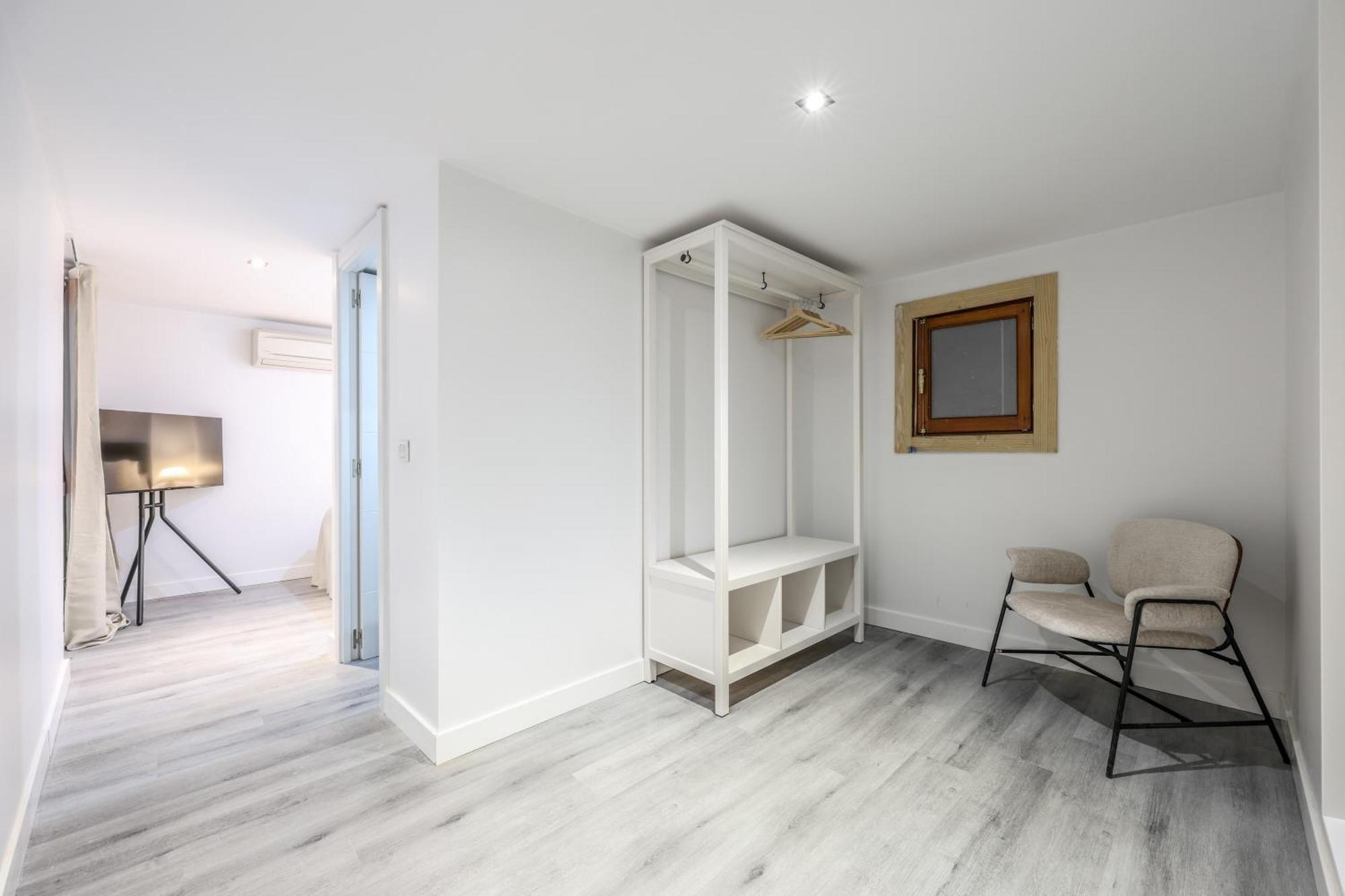 Hostal Ap Leganitos -no Ascensor-
