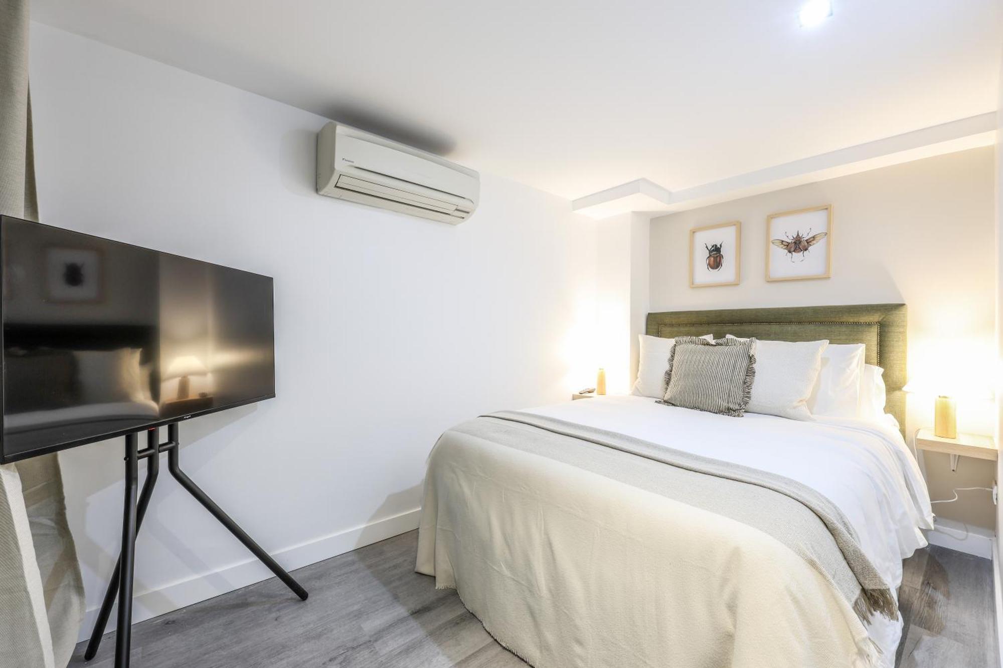 Hostal Ap Leganitos -no Ascensor- *