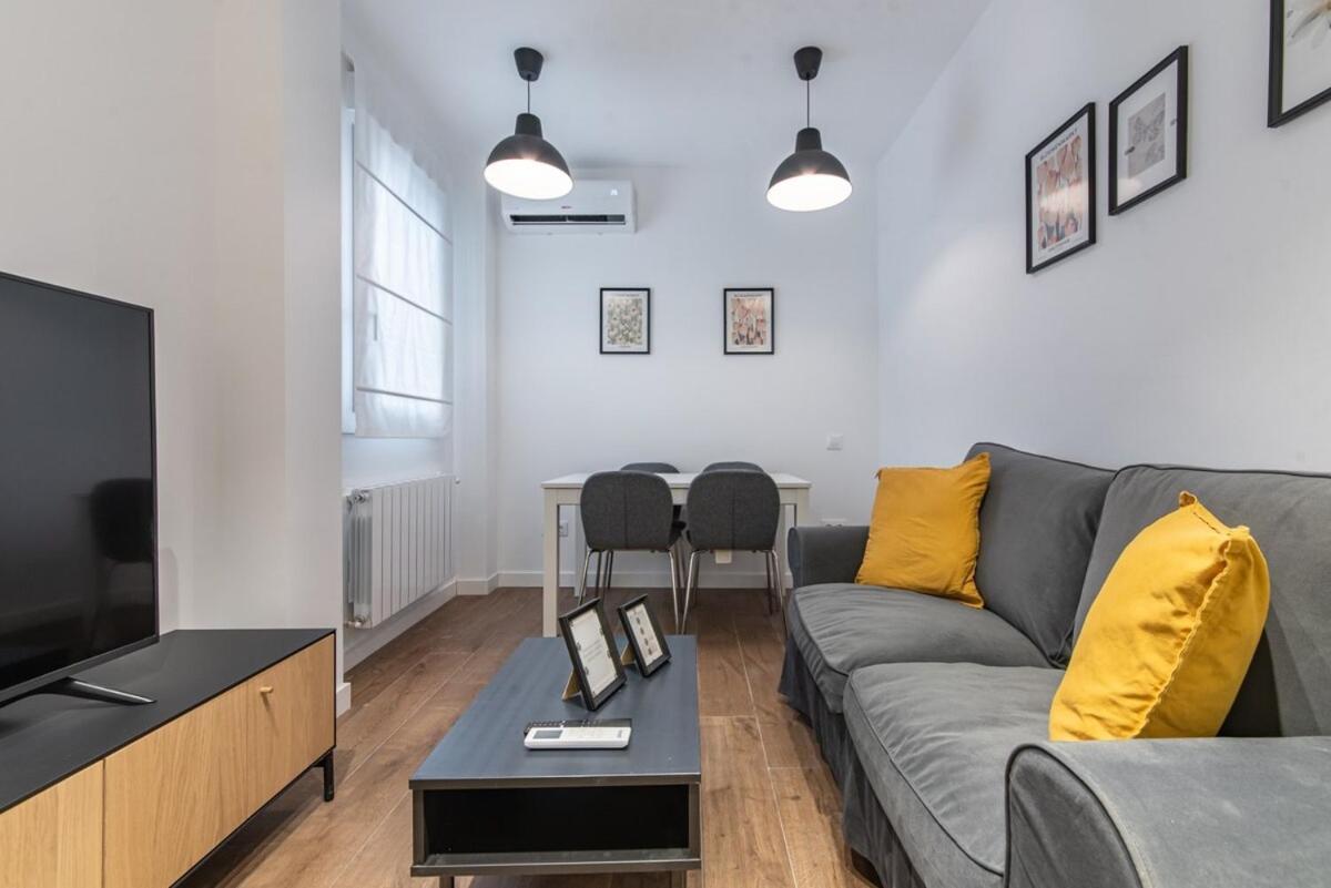 Luxury And Cozy Templo Debod Plaza Espana Apartment