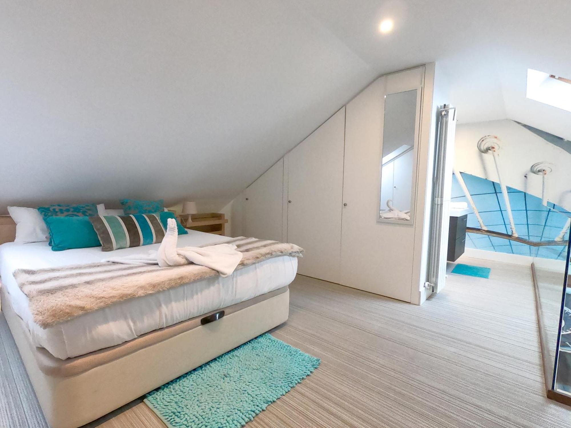 Oshun Salamanca Iii Midstay Living