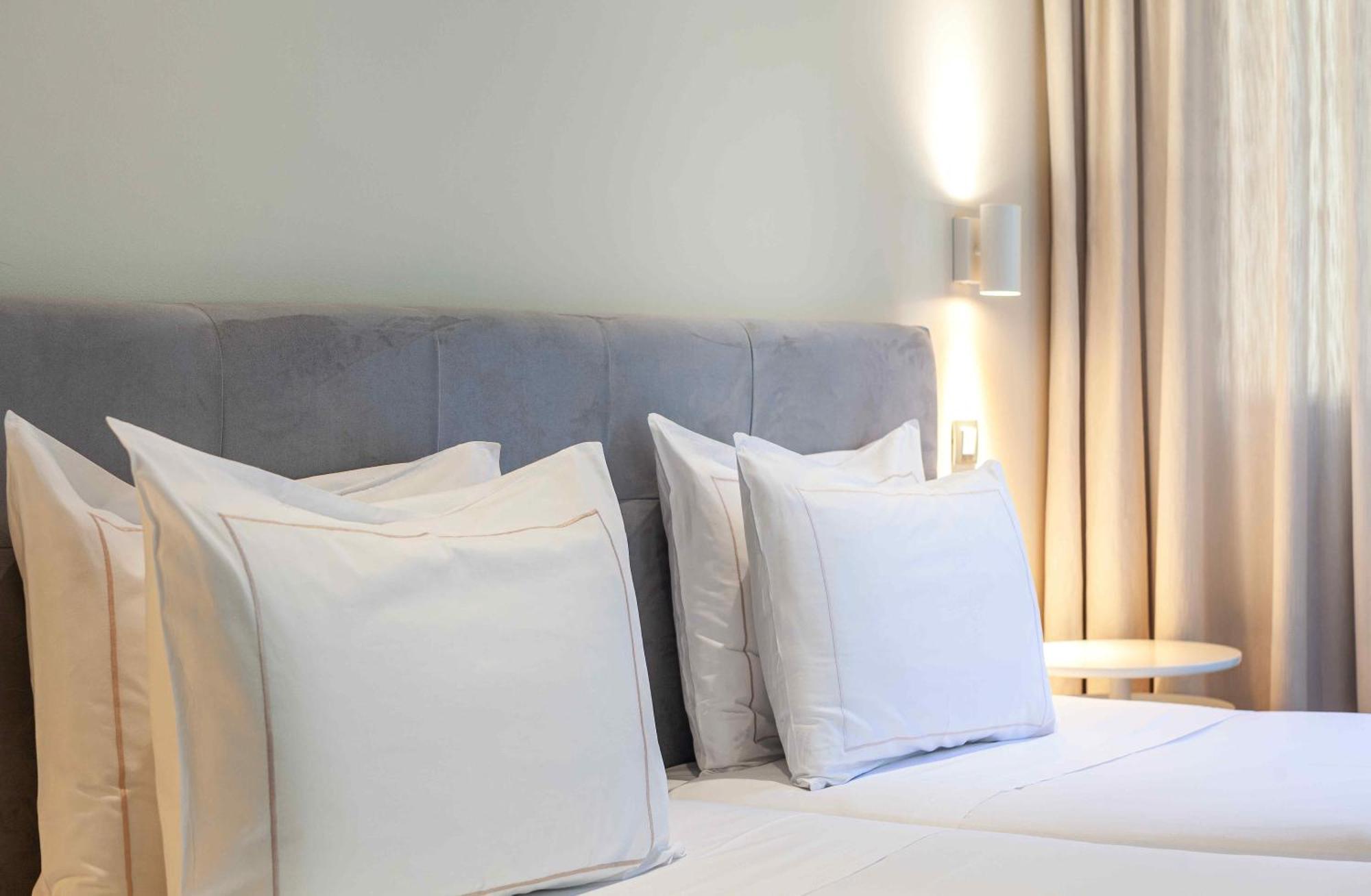 Aparthotel Viena Plaza De Espana 3*