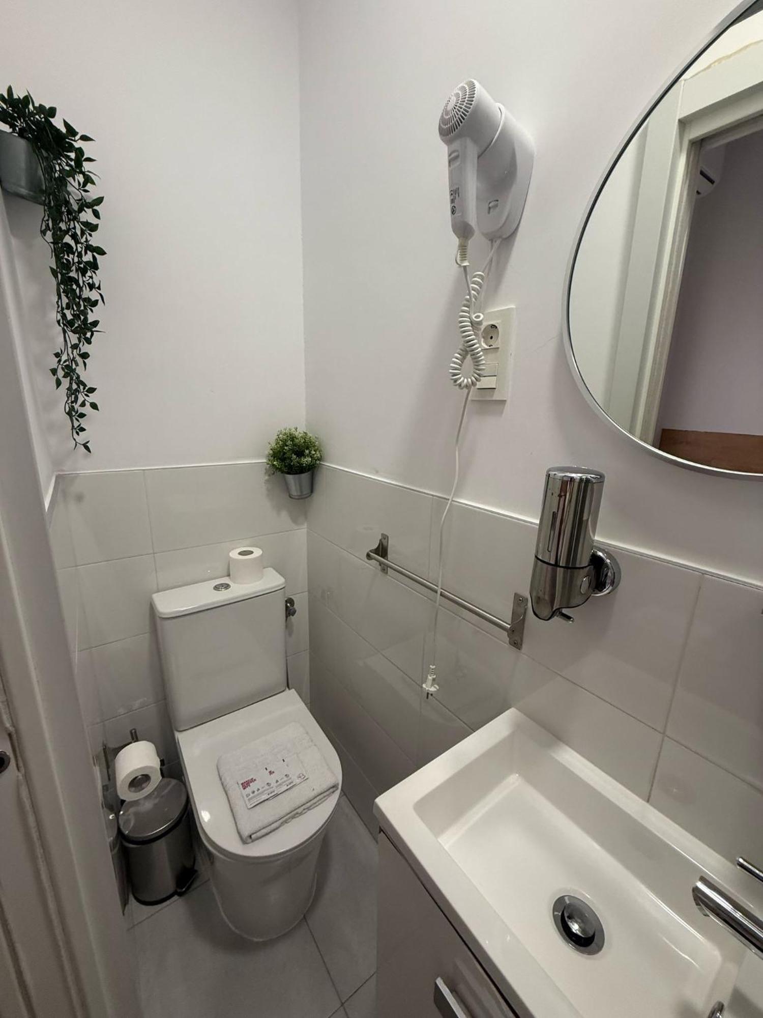 Comercial Casa de hóspedes *