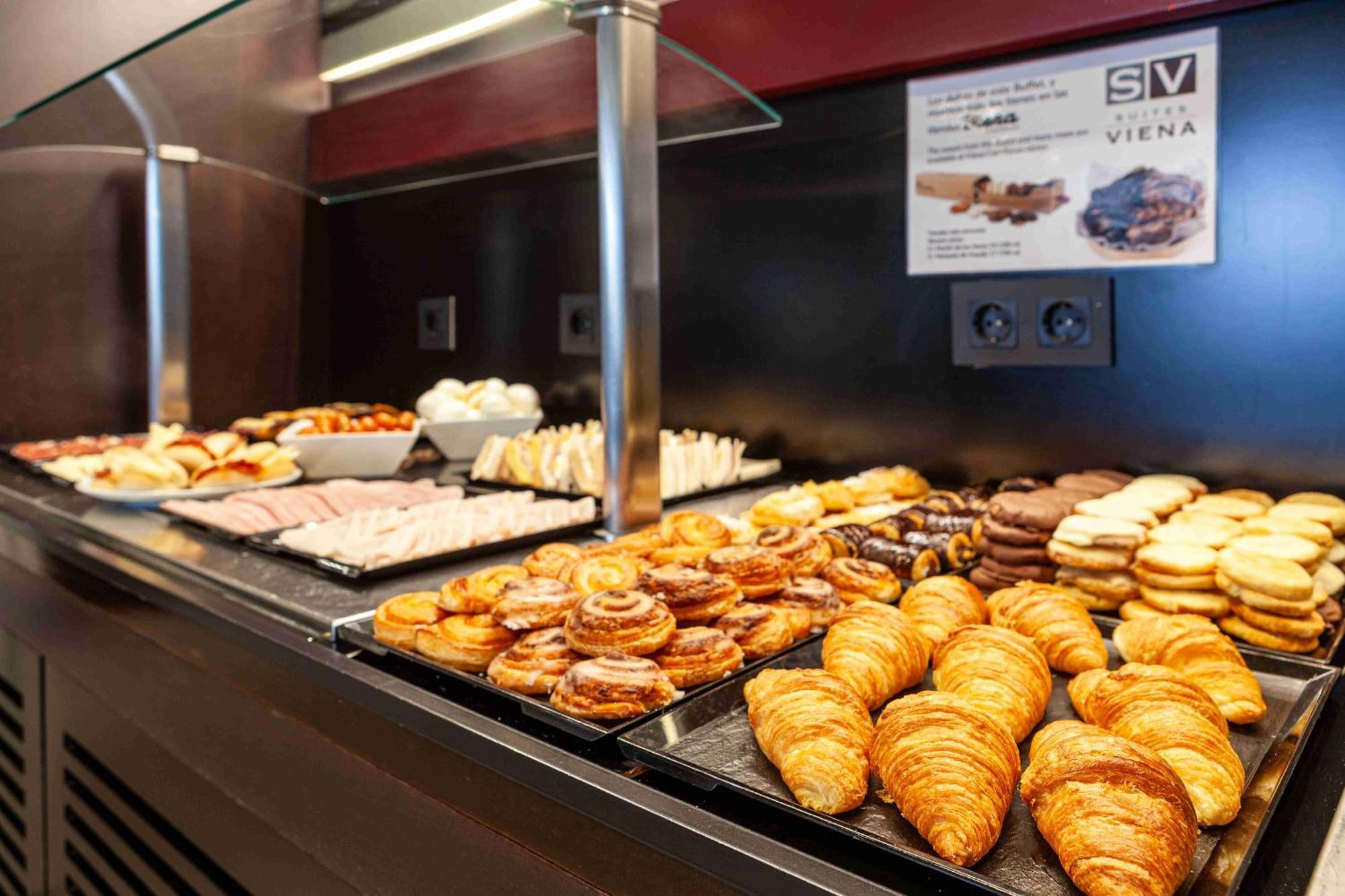 Viena Plaza De Espana Aparthotel 3*