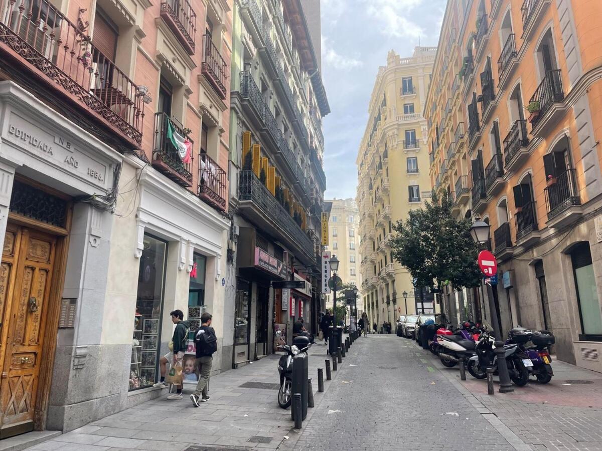Apartment Valverde Calle Junto A Metro Gran Via *