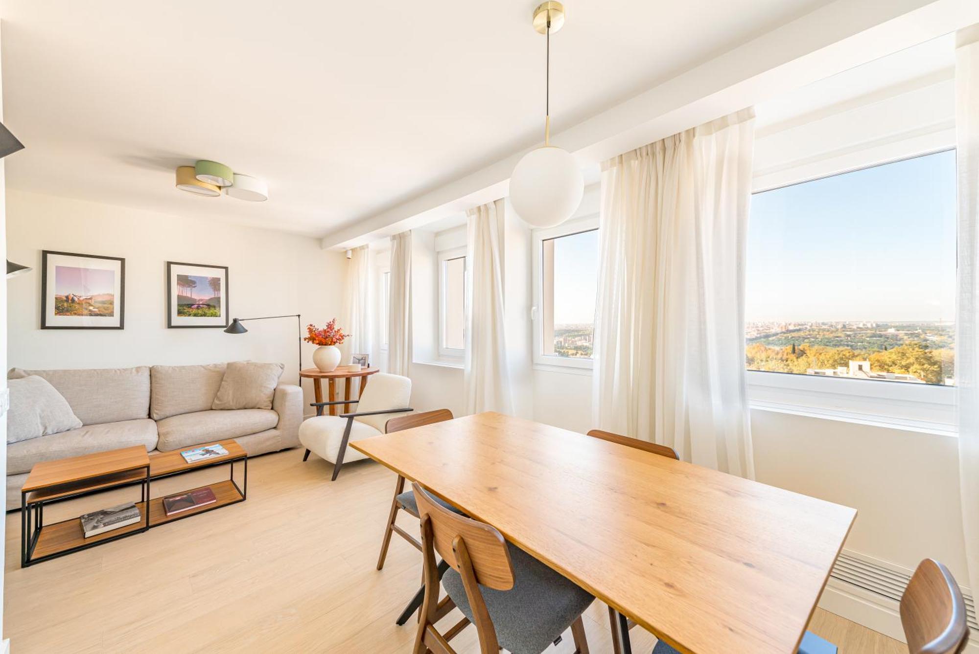 Plaza Espana Luxury Appartement *