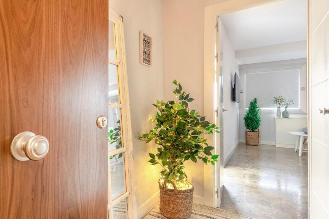 1 Bedroom 1 Bathroom Furnished - Justicia - Incredible Views - Mintystay Apartamento *