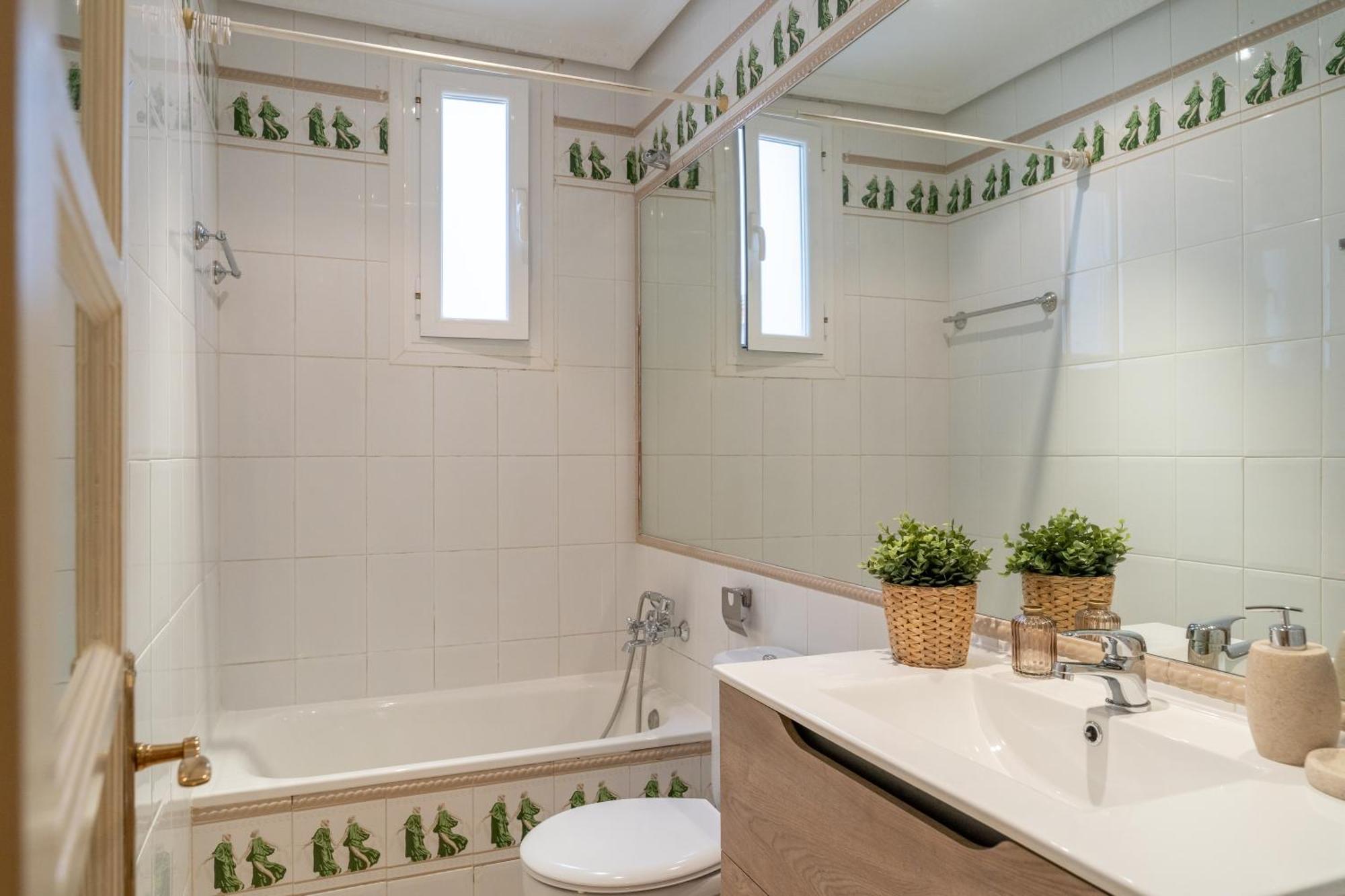 Luxurious In Barrio De Salamanca Apartment