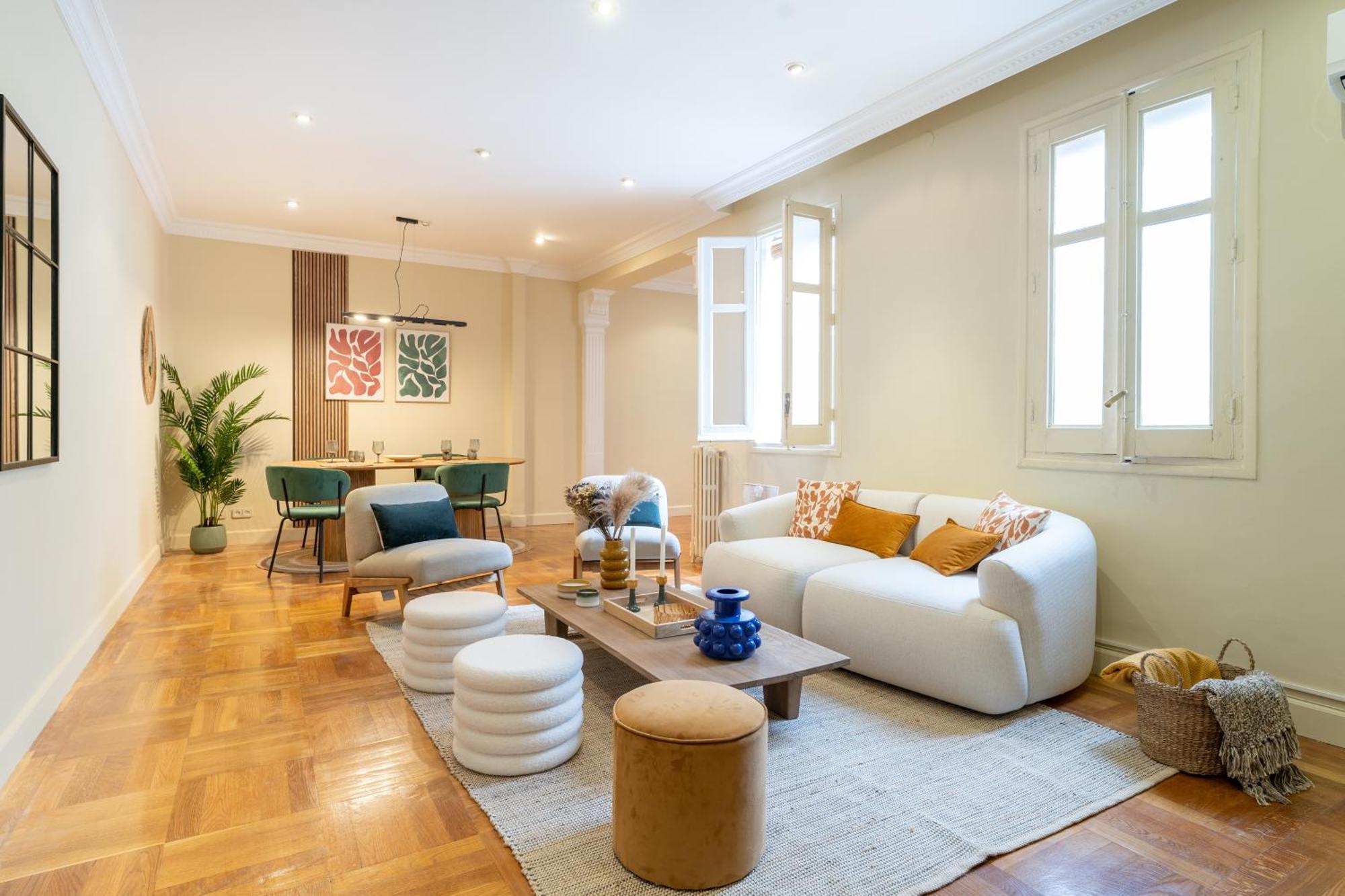 Luxurious In Barrio De Salamanca Apartment Madrid