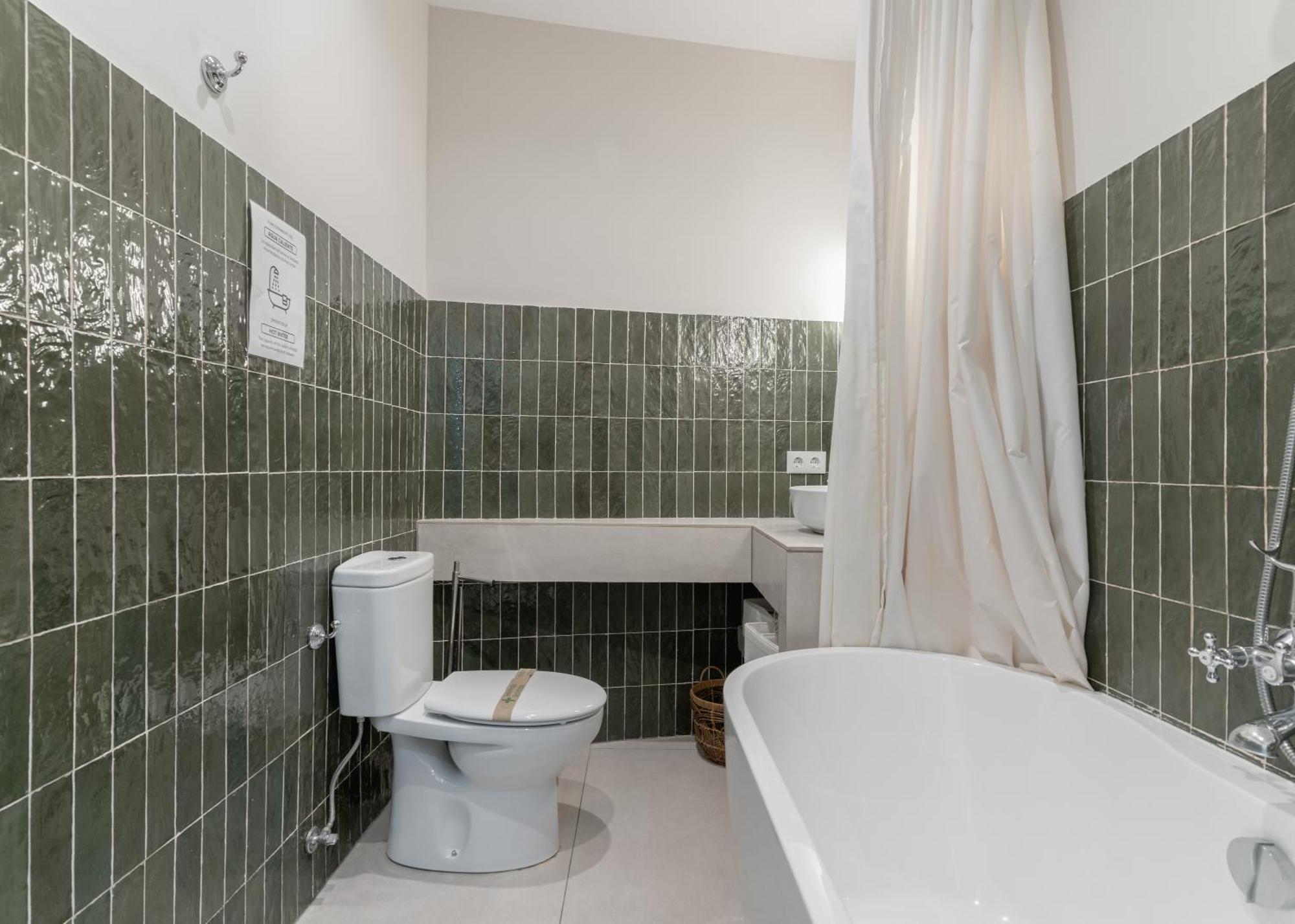 Centric- 1bd 1bth Furnished - Chueca *