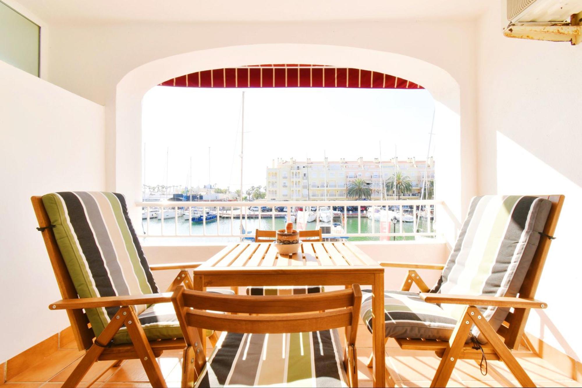 Expoholidays - Centro Puerto Deportivo
