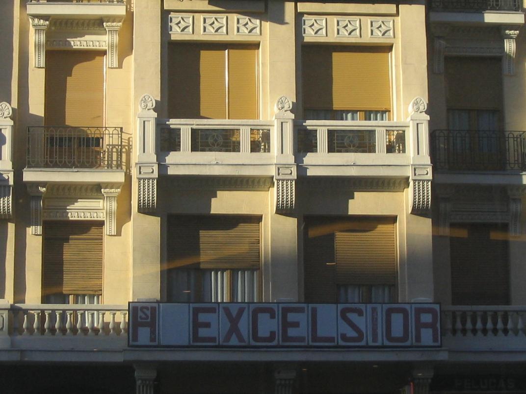Excelsior 2*