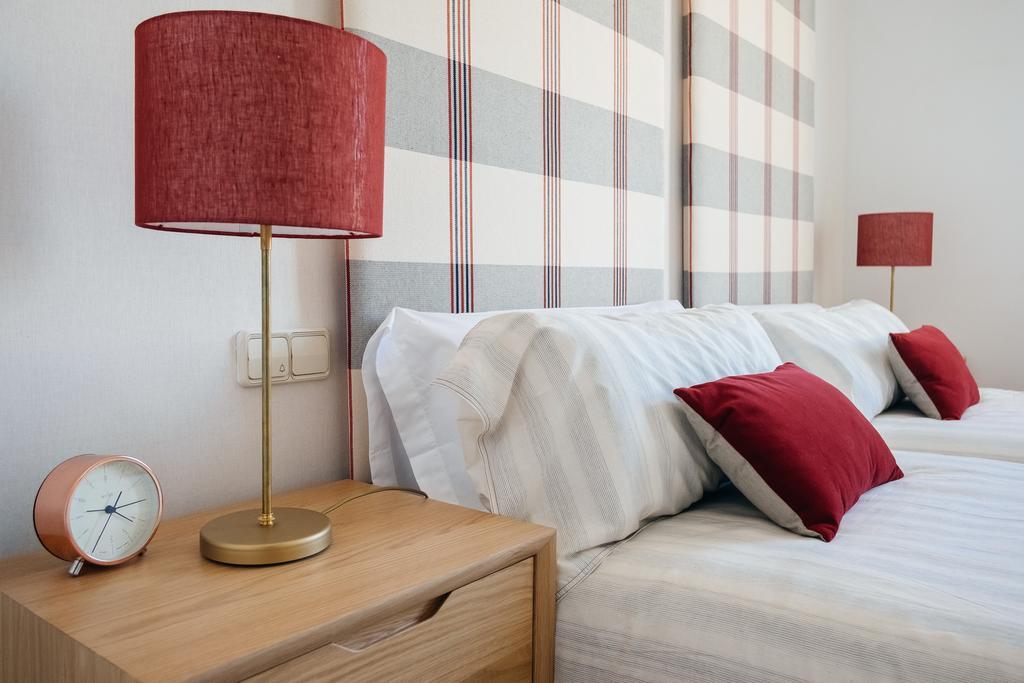 300m² 5 Slaapkamer, 4 Privé Badkamer In Salamanca Appartement *