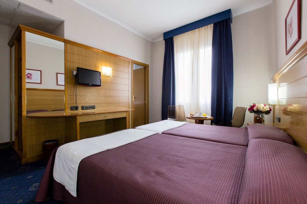 Negresco Gran Via Hotel 2*