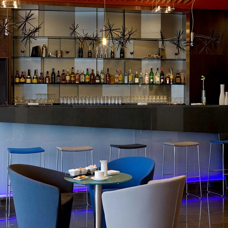 Izan Avenida De Burgos 4*