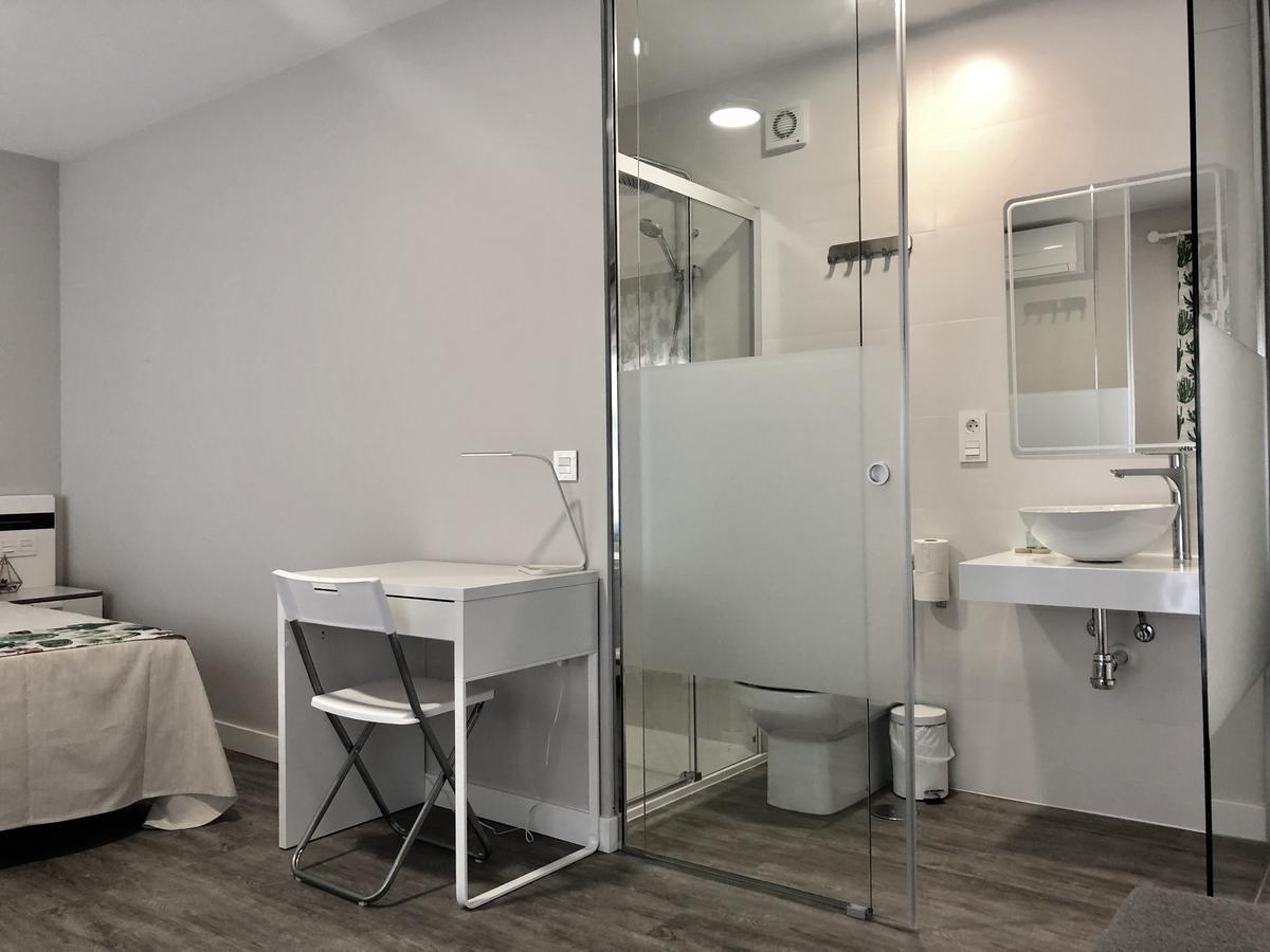 Plaza 5 Carabanchel Apartment *