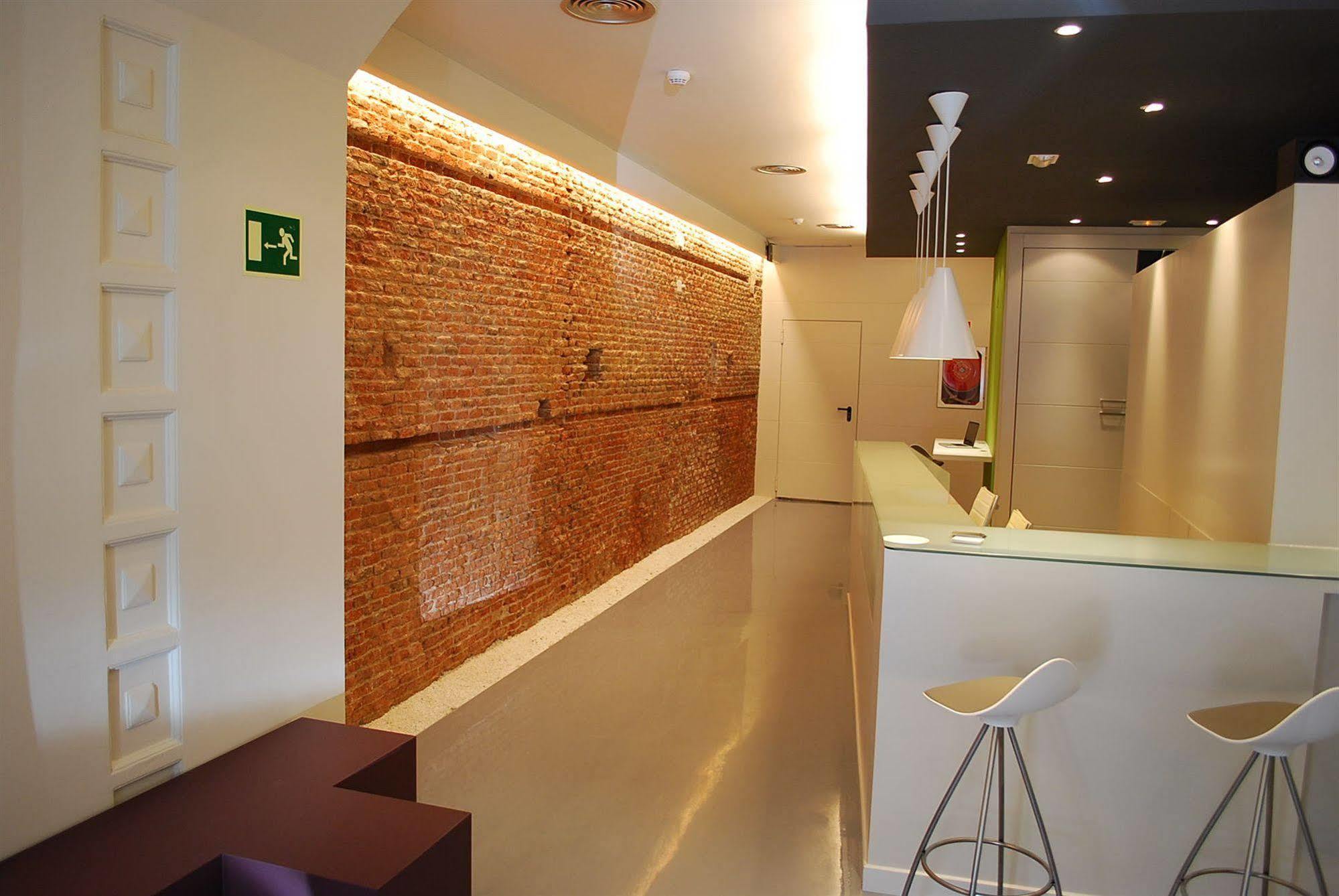 Hotel Urbansea Atocha 113 Madrid