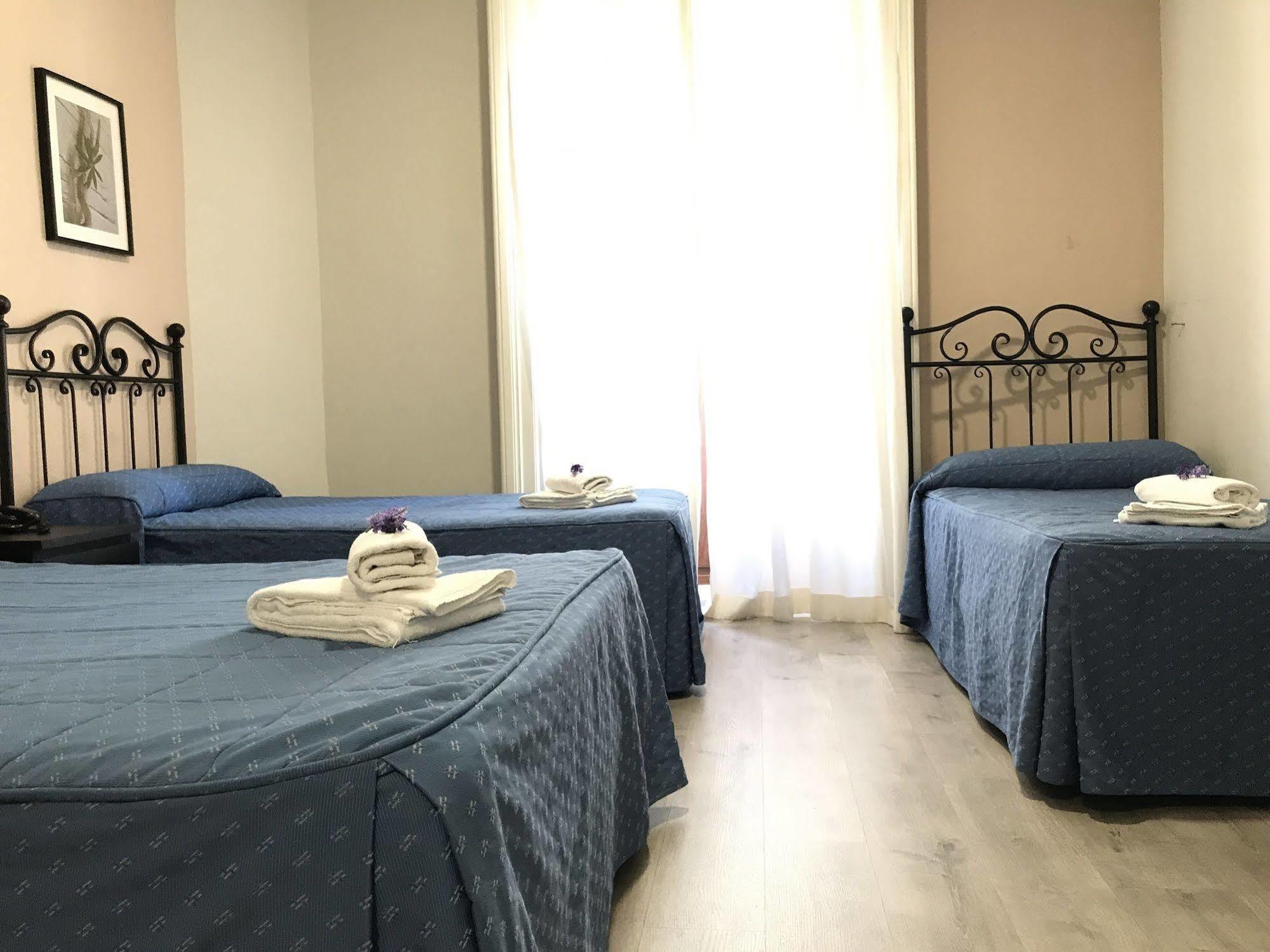 El Pilar Casa de hóspedes Madri