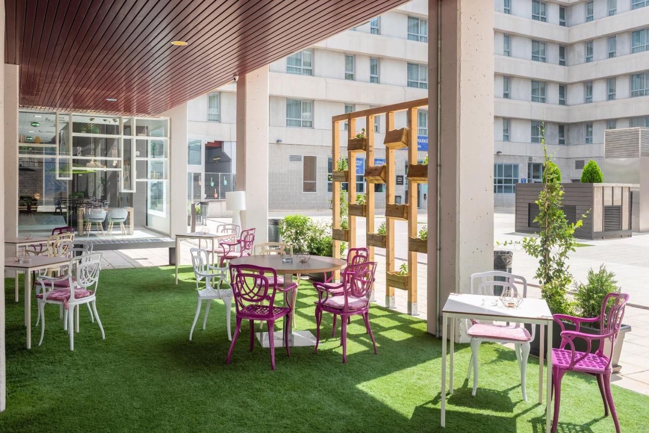 Aparthotel Airport Suites, Affiliated By Melia Madri