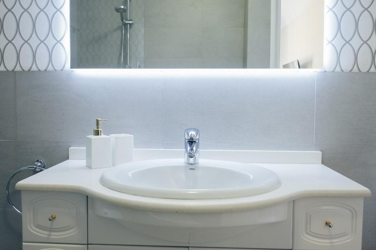 300m² 5 Slaapkamer, 4 Privé Badkamer In Salamanca * Madrid
