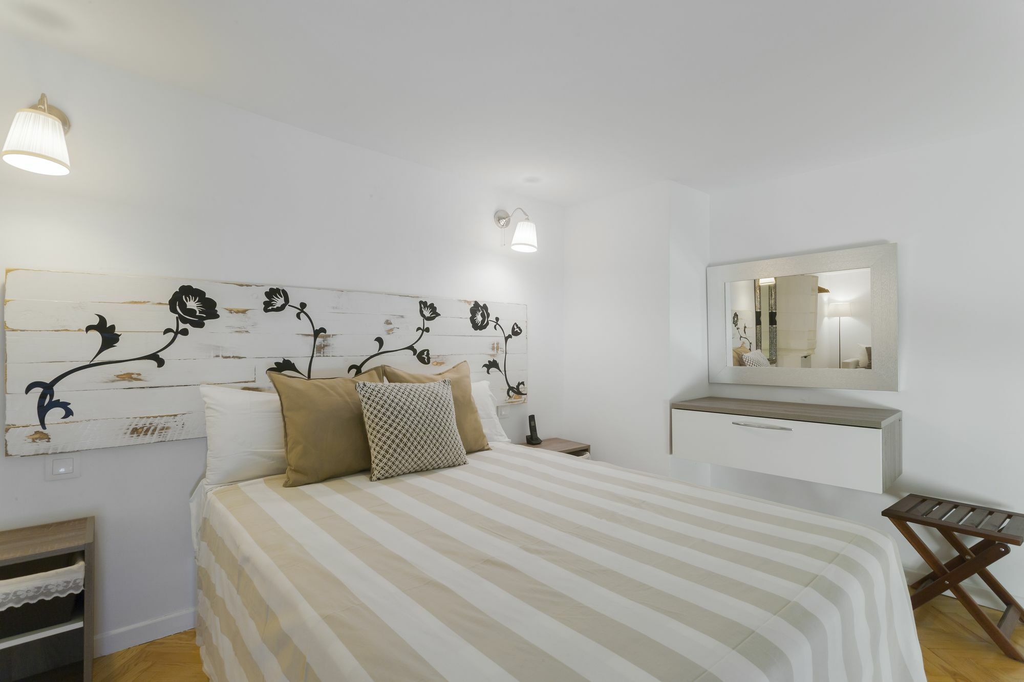 Dobo Plaza Mayor Exclusive Apartment