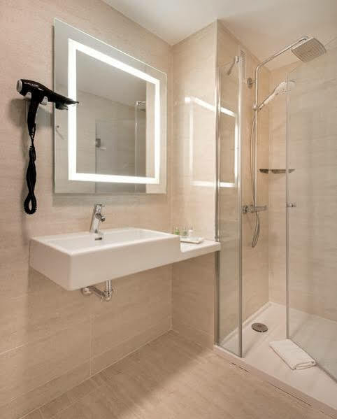 Nh Chamberi Hotel 3*