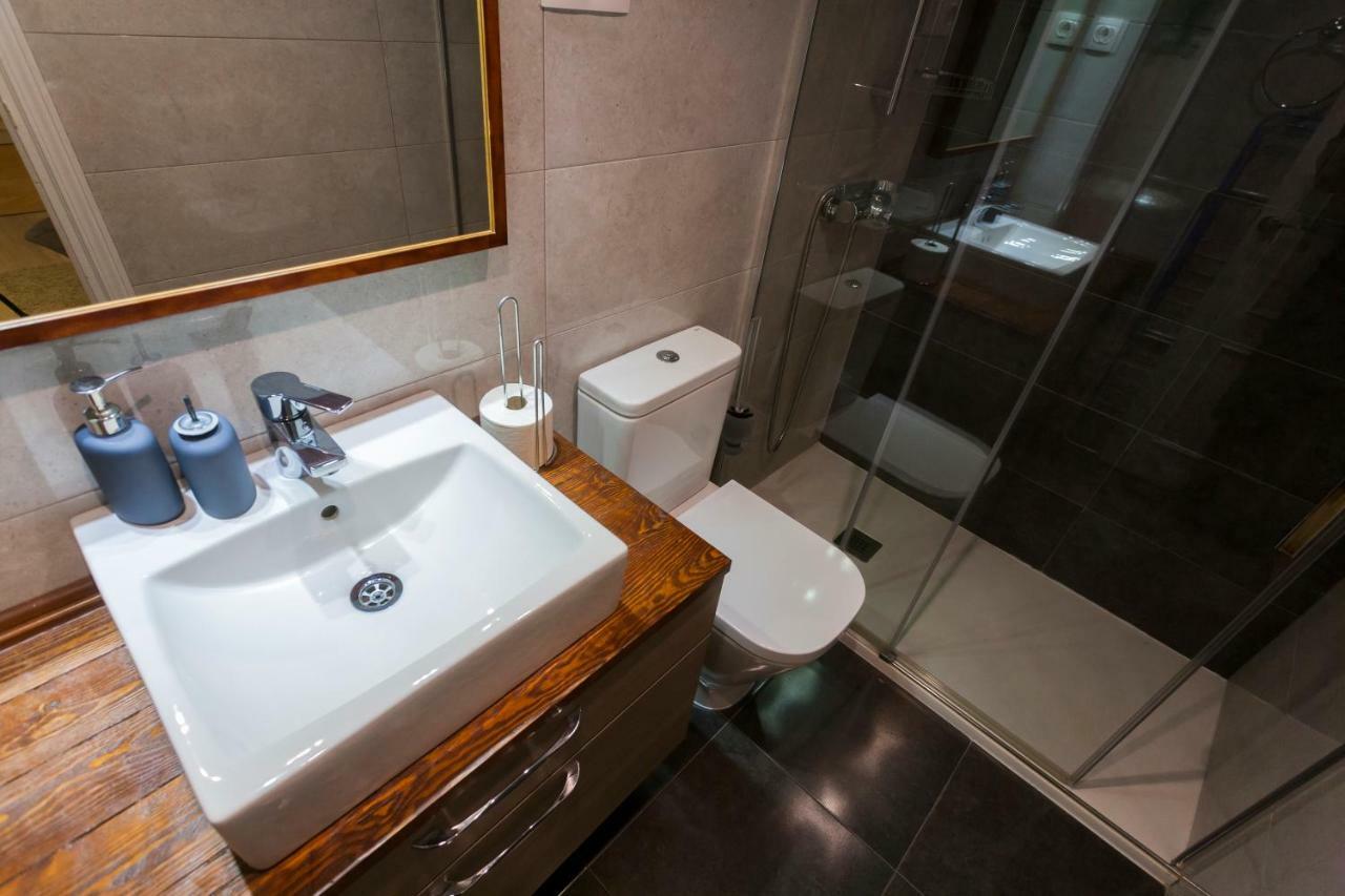 Dobohomes - Bolsa Madrid