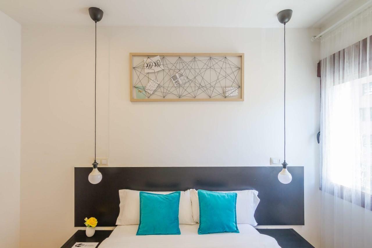 Ayz Javier Cabrini - Auto Check-in 2* Madrid