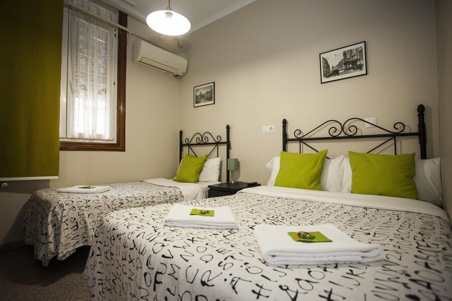 Guest house Ch Murallas Madrid