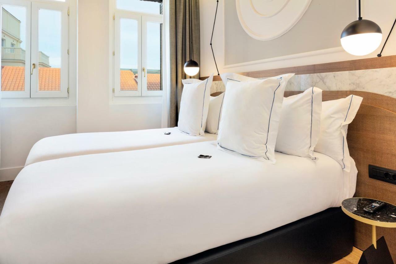 One Shot Fortuny 07 Madrid