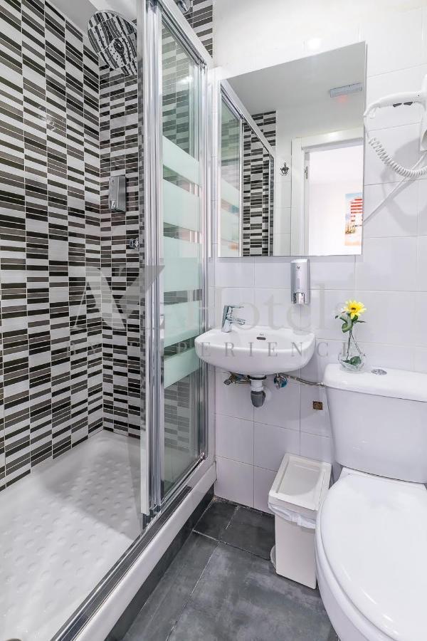 Ayz Sierra De Meira - Auto Check-in (adults Only) 3* Madrid