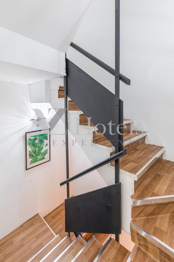 Ayz Sierra De Meira - Auto Check-in (adults Only) Madrid