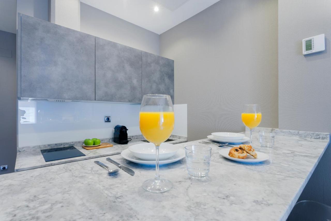 Dobohomes - Factor Apartamento Madrid